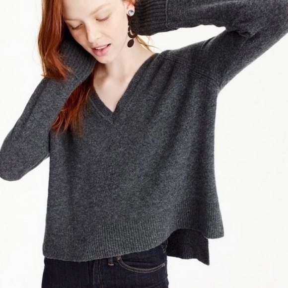 Like new, J. Crew Gray V-Neck Sweater in Supersoft yarn - Picture 1 of 4